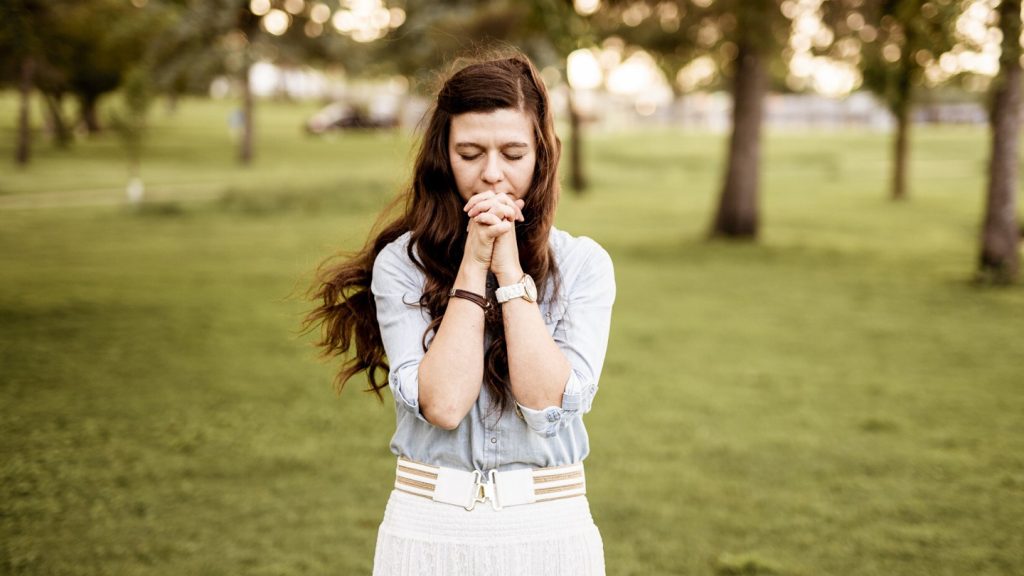 Learn How to Pray to God: A Simple Guide for Beginners